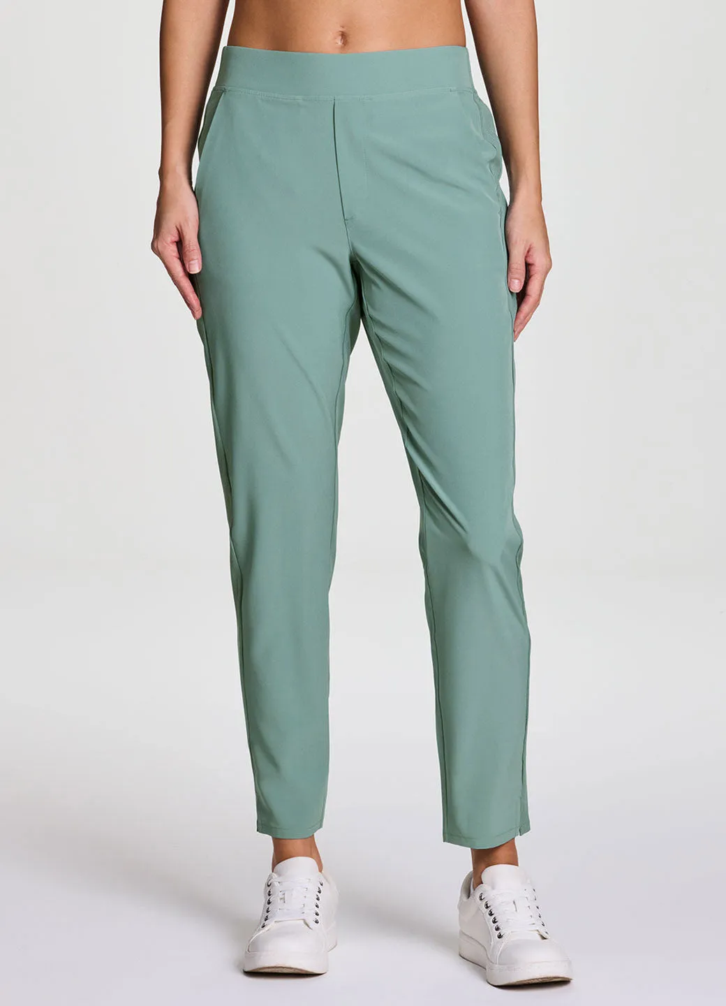 Everyday Ribbed Ankle Pant