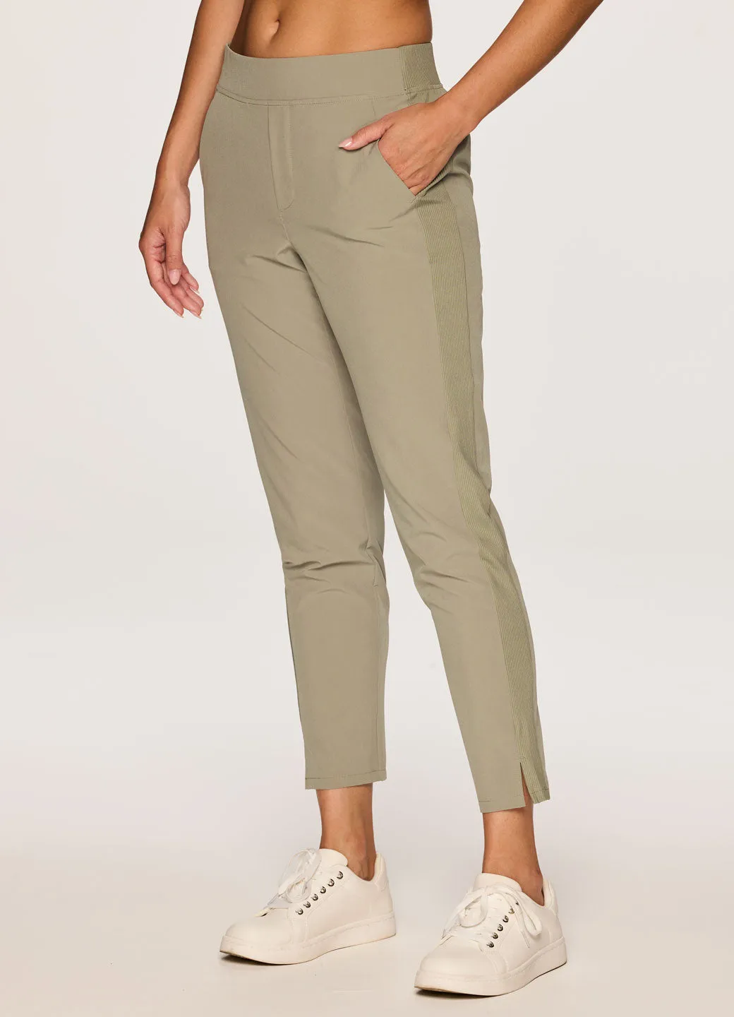 Everyday Ribbed Ankle Pant