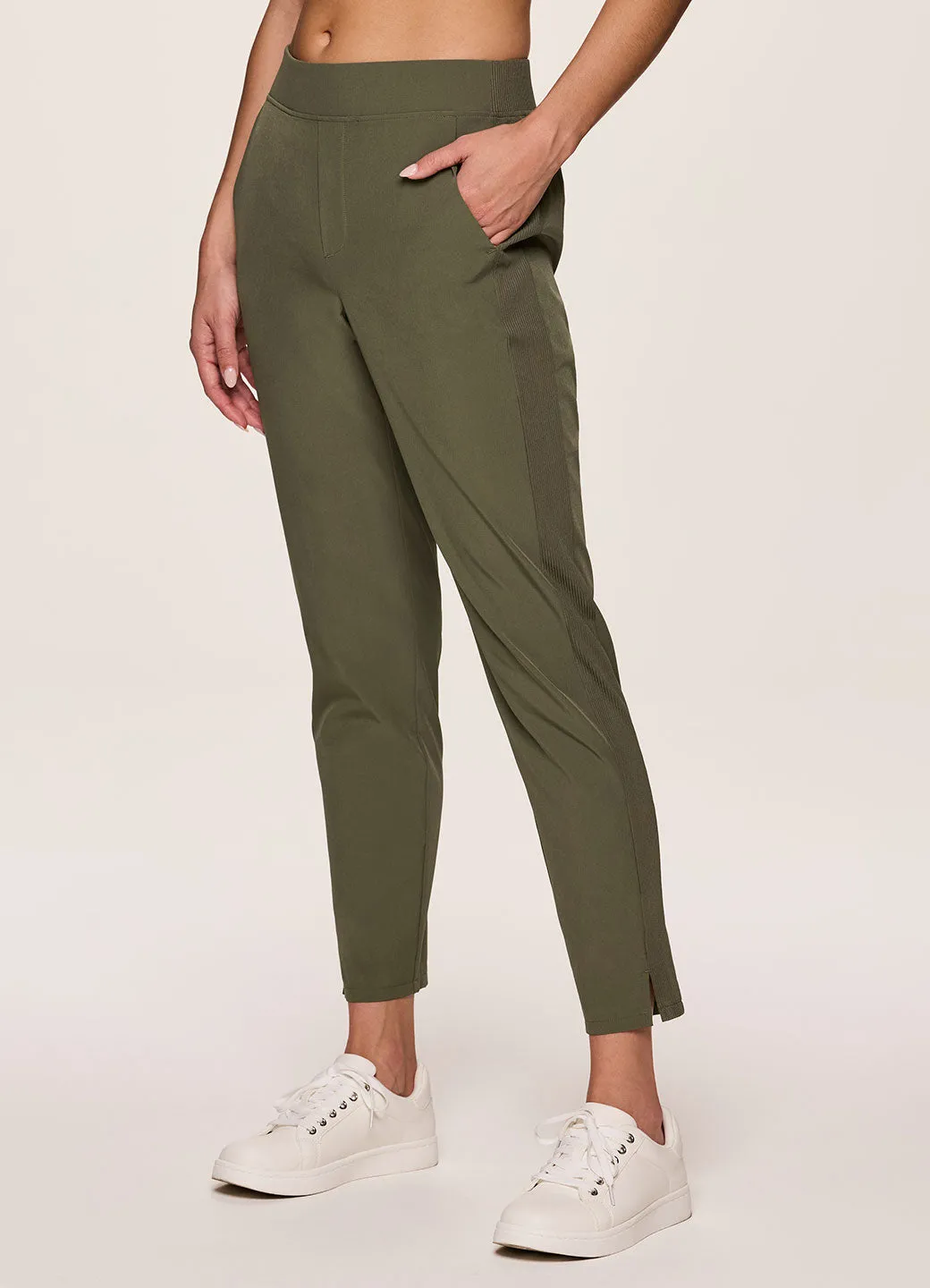 Everyday Ribbed Ankle Pant