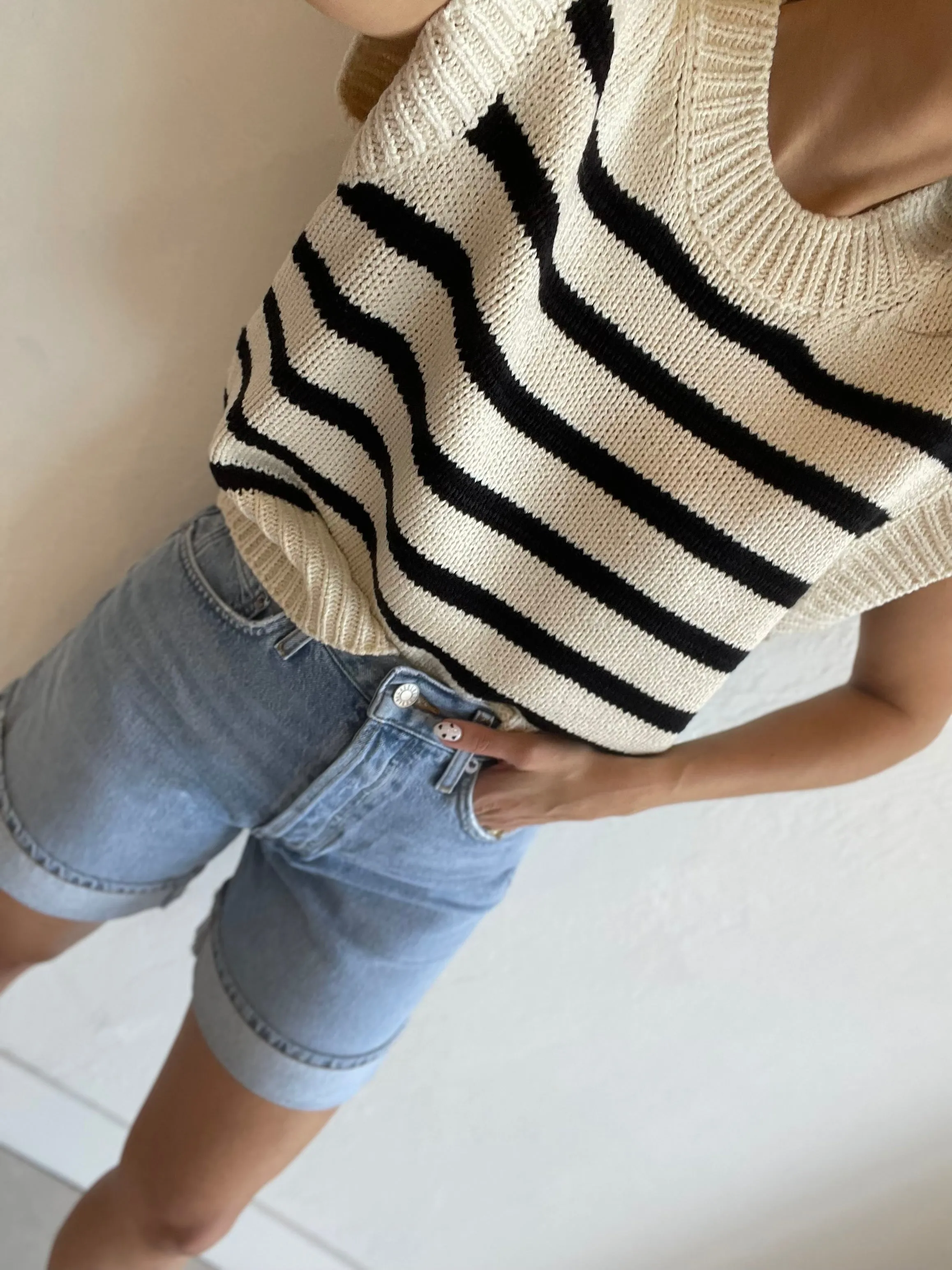 Leslie Sleeveless Sweater