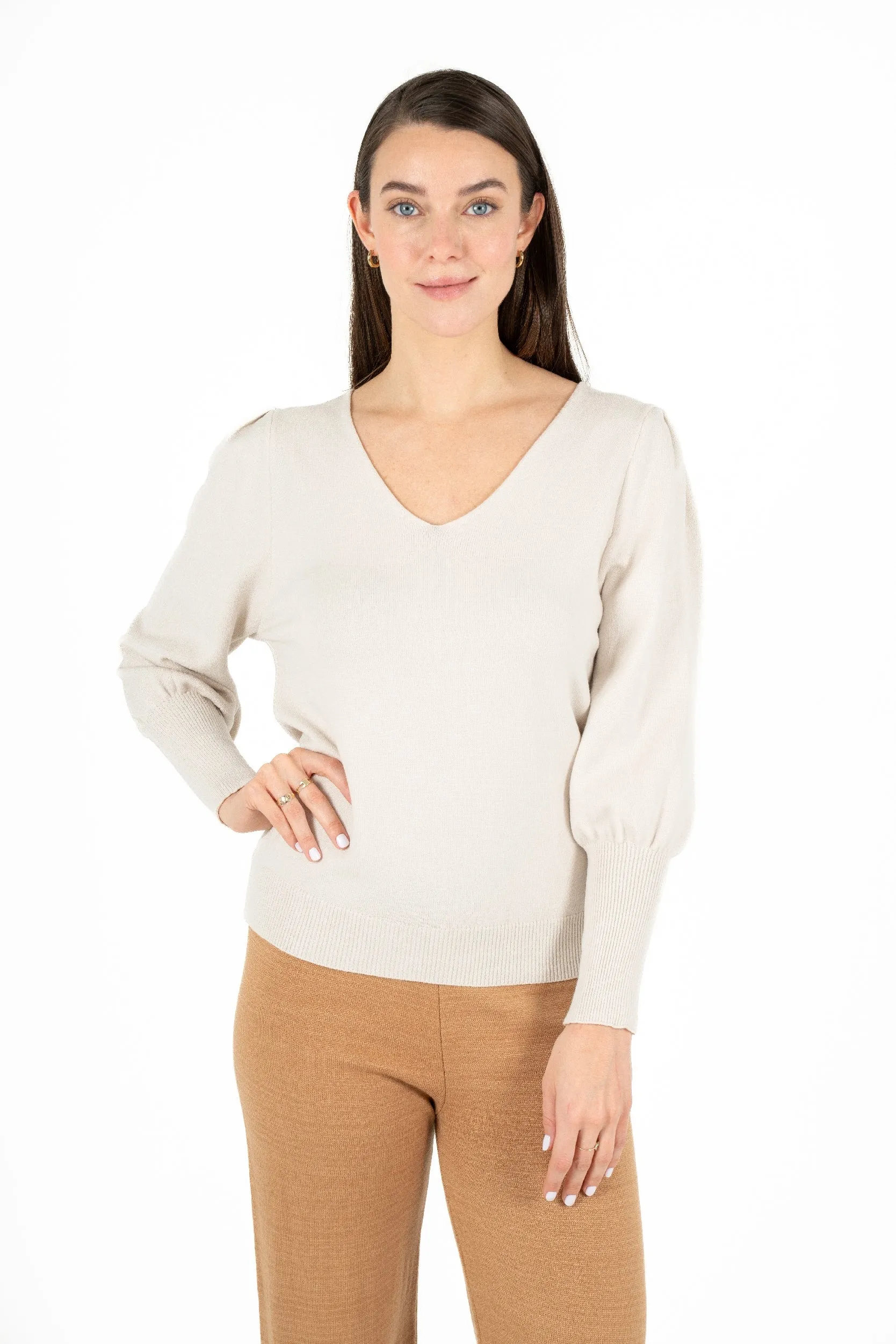 M Made in Italy – V-Neck Knit Sweater With Gathers At Sleeves